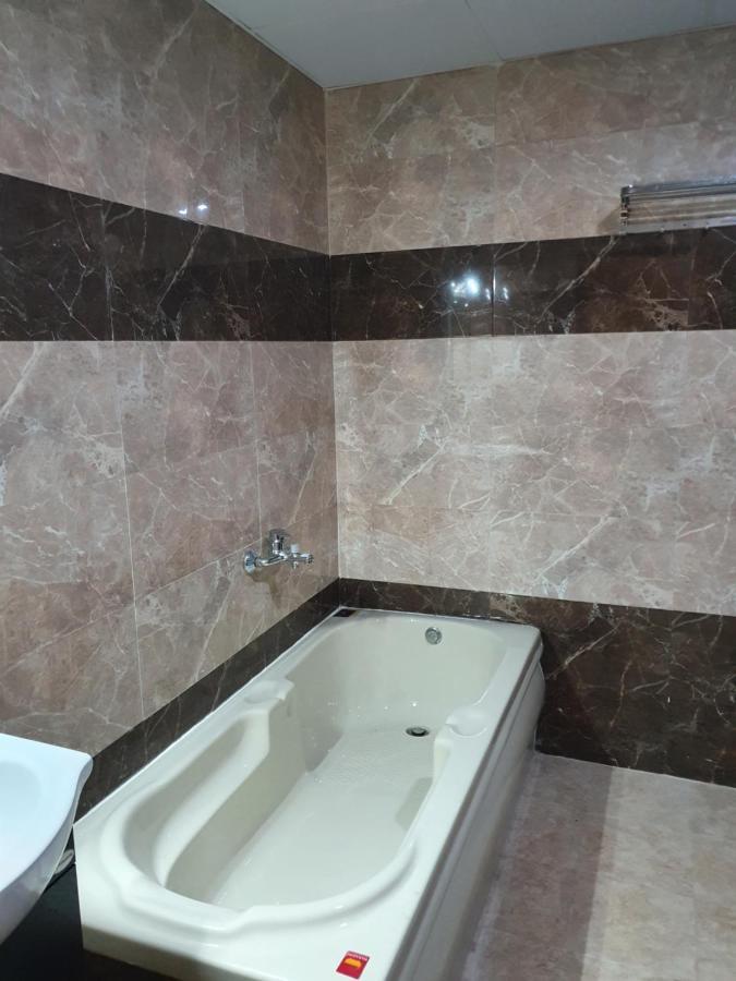 Отель Sri Lakshmi Palace A/C Suluru Номер фото